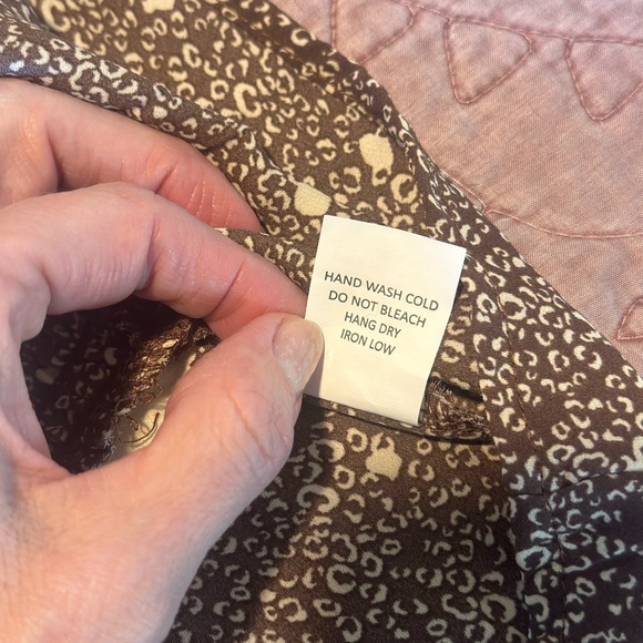 Sienna Sky, peplum top - Picture 13 of 15